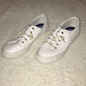 White sperry shoes